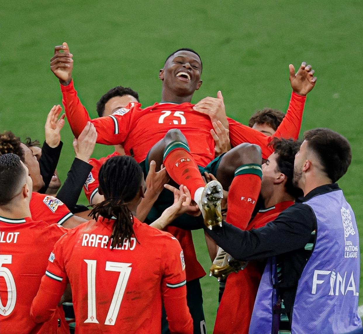 世界杯2026-葡萄牙队险胜韩国队，林高远关键制胜